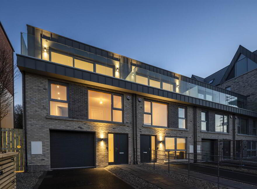 Townhouse With Private Elevator, 3 Priory Gate, Priory Park, Holywood, BT18 0LG