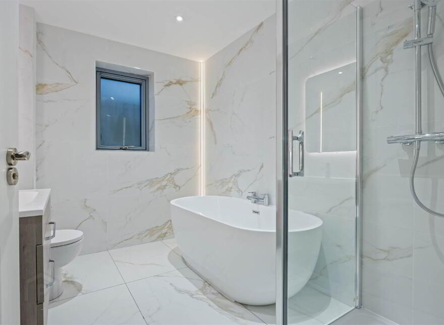 Townhouse With Private Elevator, 3 Priory Gate, Priory Park, Holywood, BT18 0LG