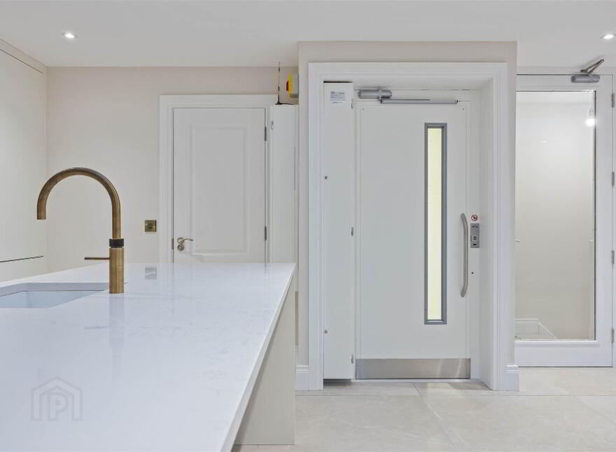 Townhouse With Private Elevator, 3 Priory Gate, Priory Park, Holywood, BT18 0LG