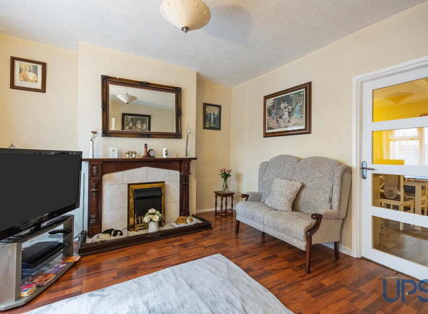 40 Iveagh Street, Falls Road, Belfast, BT12 6AU