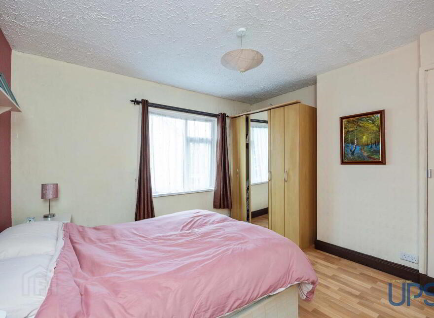 40 Iveagh Street, Falls Road, Belfast, BT12 6AU