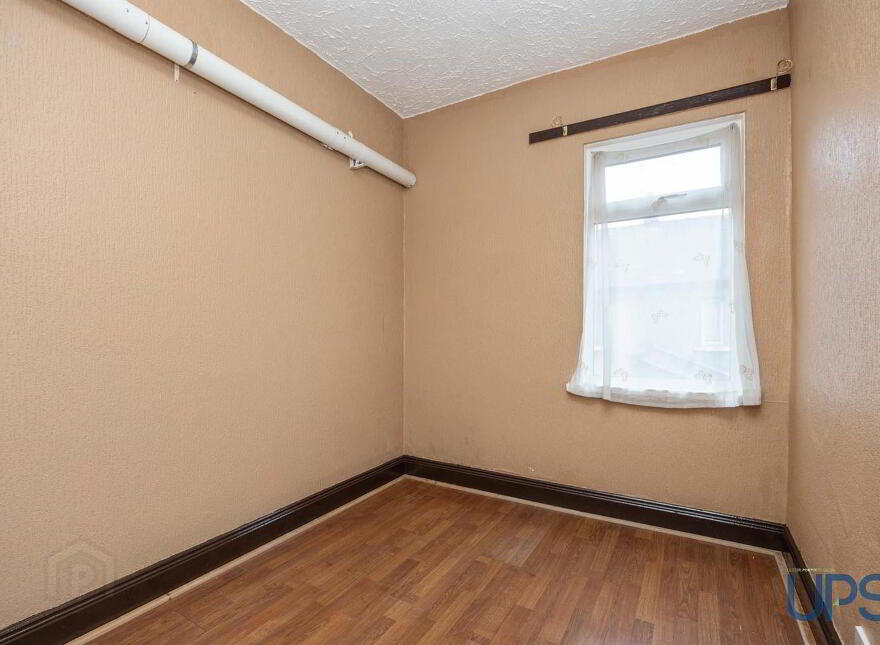 40 Iveagh Street, Falls Road, Belfast, BT12 6AU