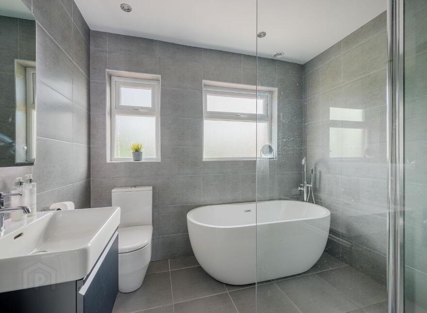 5 Norwood Avenue, Belfast, BT4 2EE