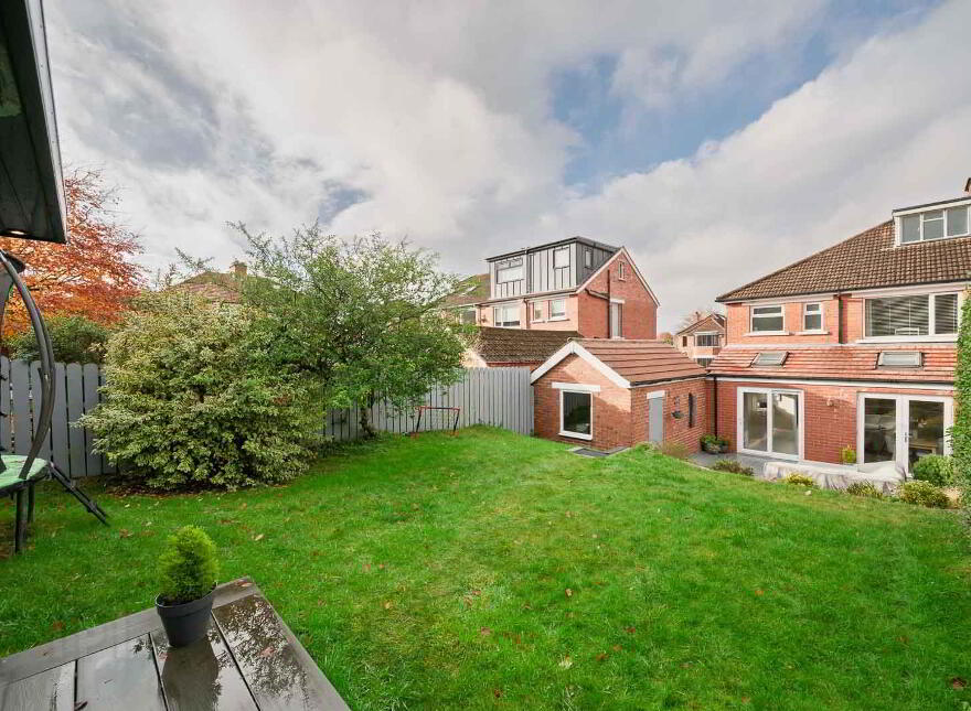 5 Norwood Avenue, Belfast, BT4 2EE