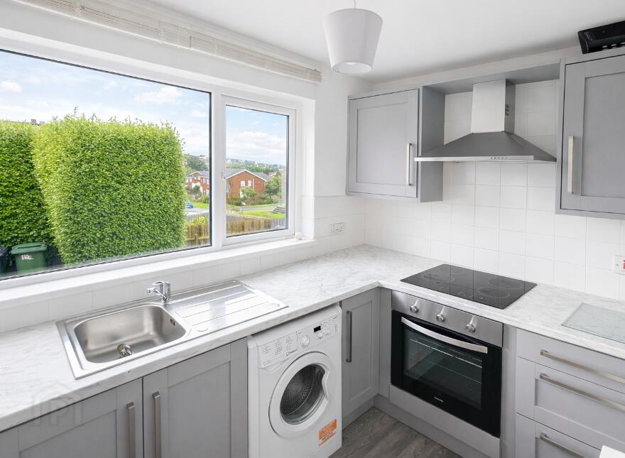 15b Manor Park, Bangor, BT20 3LY