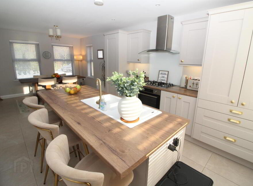 16 Carnlea Wood Glen, Newtownabbey, BT37 0WP