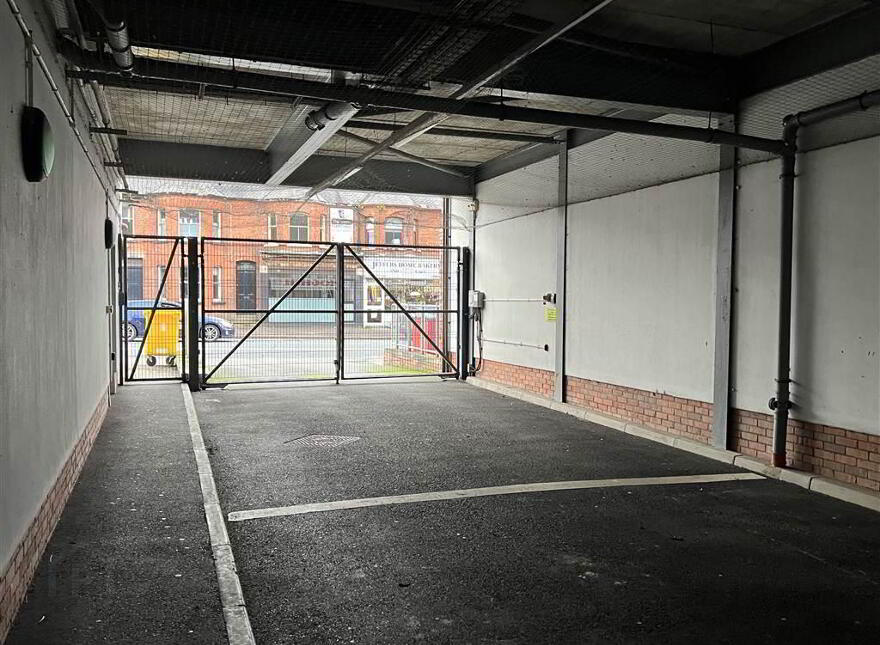 Apt 11 Park View, 147-153 Kingsway, Dunmurry, Belfast, BT17 9RD