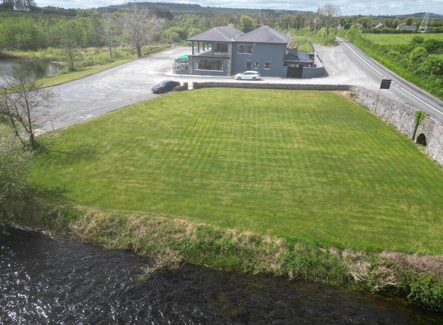 The Silver Eel, Grange, Strokestown, F42F728
