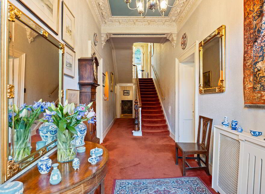 Glenlyon, Victoria Road, Holywood, BT18 9BG