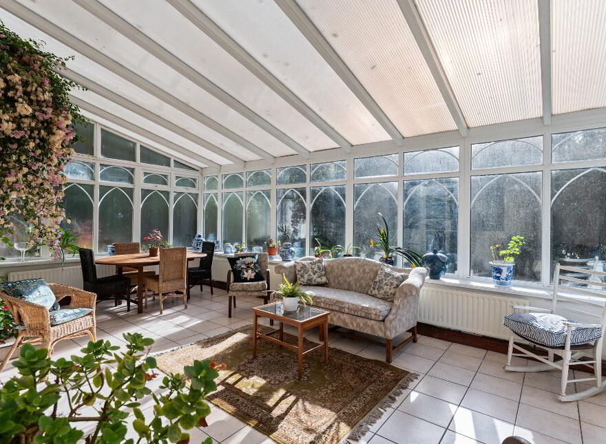 Glenlyon, Victoria Road, Holywood, BT18 9BG