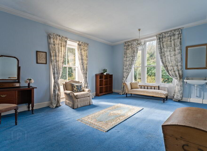 Glenlyon, Victoria Road, Holywood, BT18 9BG