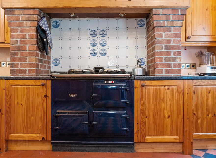 Glenlyon, Victoria Road, Holywood, BT18 9BG
