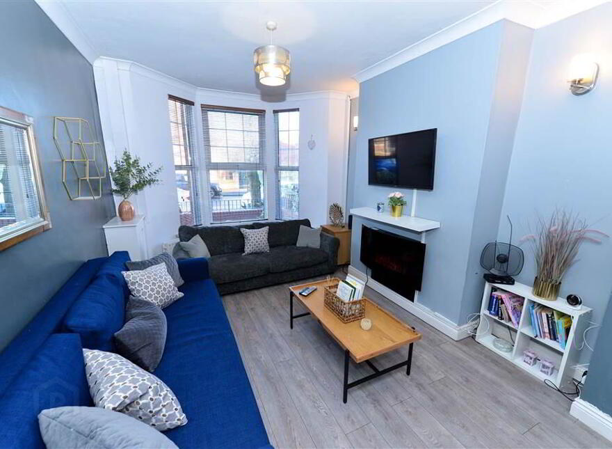 90 Templemore Avenue, Belfast, BT5 4FW
