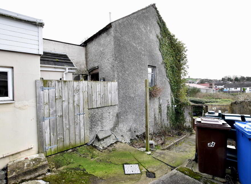 24 The Square, Portaferry, BT22 1LR