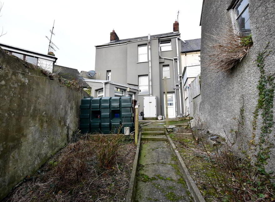 24 The Square, Portaferry, BT22 1LR