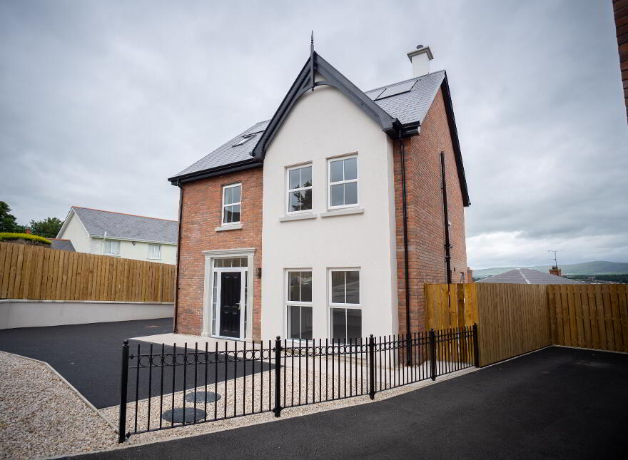 9 Cherrydene, Limavady Road, Derry, BT47 6JU