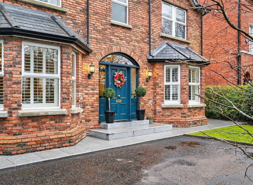24 Ardenlee Avenue, Ravenhill, Belfast, BT6 0AA