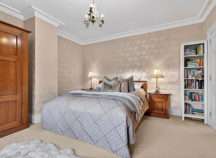 24 Ardenlee Avenue, Ravenhill, Belfast, BT6 0AA