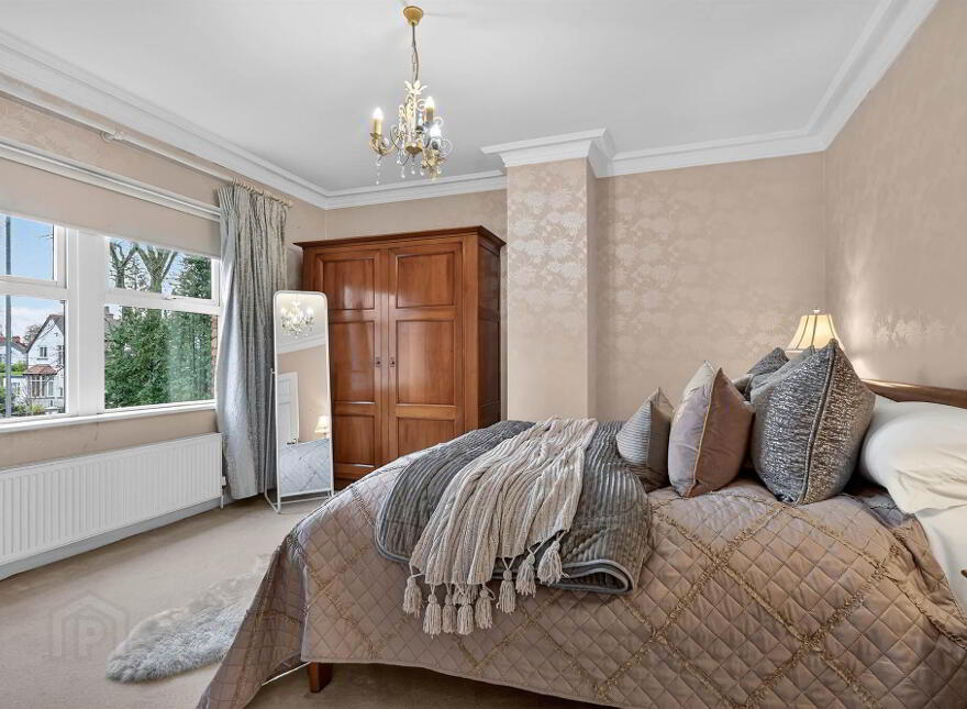 24 Ardenlee Avenue, Ravenhill, Belfast, BT6 0AA