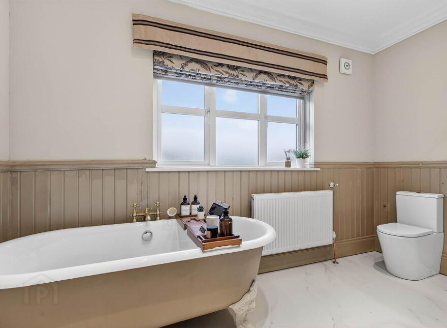 24 Ardenlee Avenue, Ravenhill, Belfast, BT6 0AA