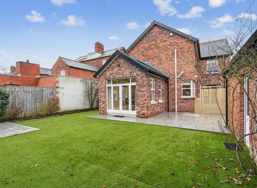 24 Ardenlee Avenue, Ravenhill, Belfast, BT6 0AA