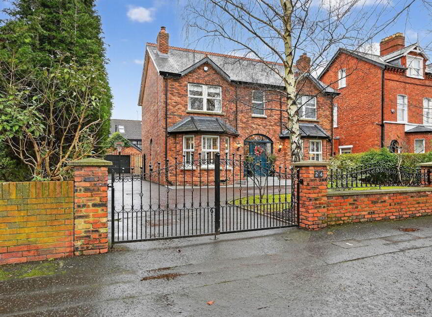 24 Ardenlee Avenue, Ravenhill, Belfast, BT6 0AA