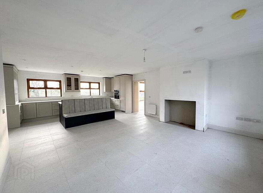 37 Flough Road, Banbridge, BT32 3SX