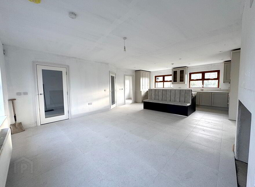 37 Flough Road, Banbridge, BT32 3SX