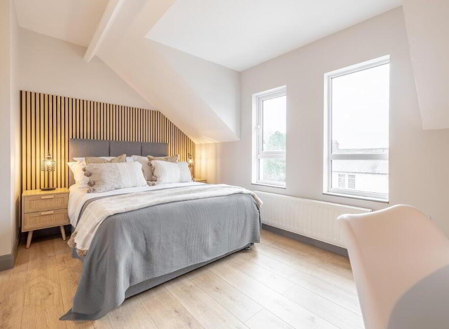 Room 5, 57 Ballygomartin Road, Belfast, BT13 3LB