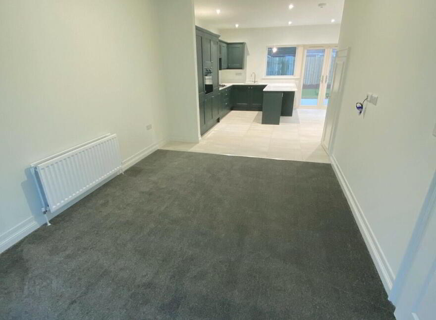 17 Hobart Hall, Dundonald, Belfast, BT16 1BS
