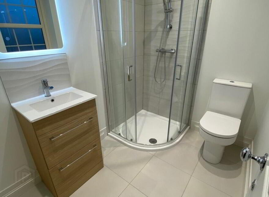 17 Hobart Hall, Dundonald, Belfast, BT16 1BS