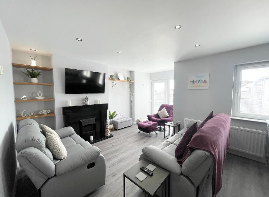 Apt 18, Peninsula Apartments, Causeway Street, Portrush, BT56 8AB