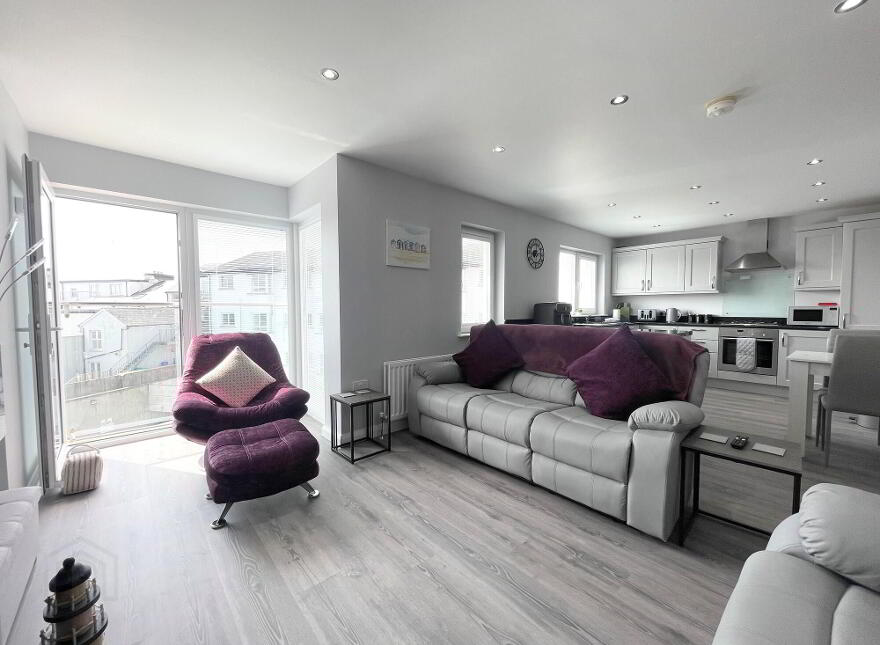 Apt 18, Peninsula Apartments, Causeway Street, Portrush, BT56 8AB