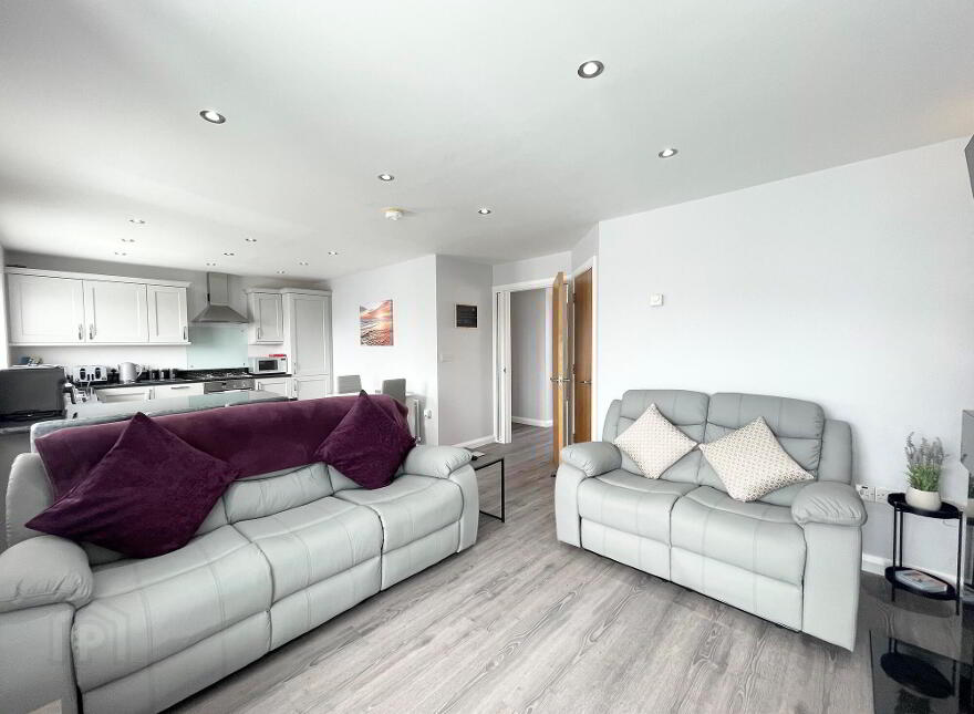 Apt 18, Peninsula Apartments, Causeway Street, Portrush, BT56 8AB