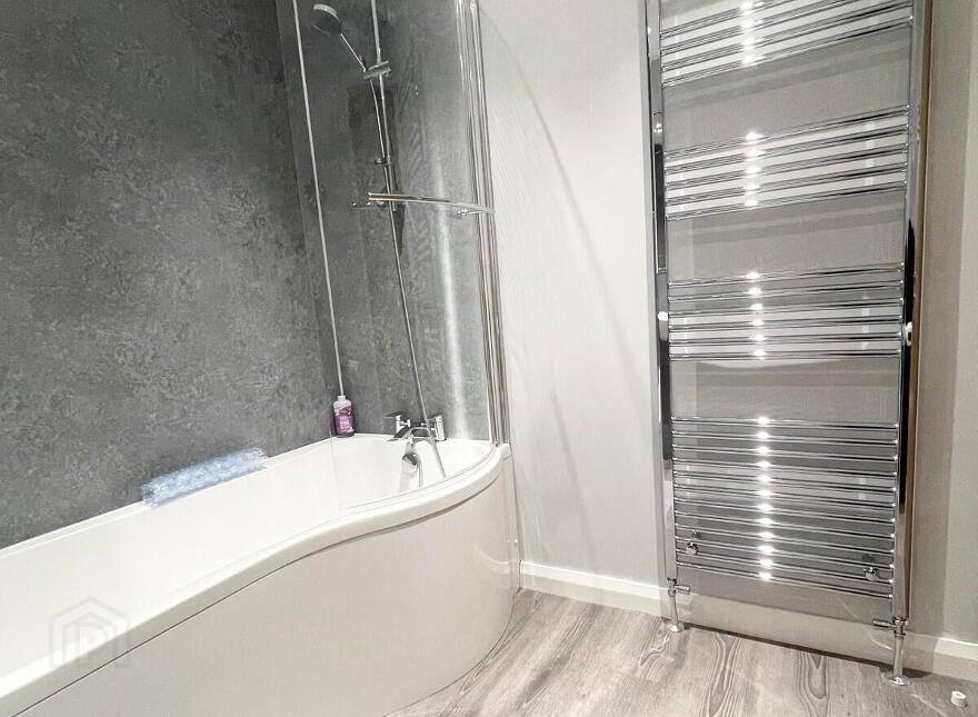 Apt 18, Peninsula Apartments, Causeway Street, Portrush, BT56 8AB