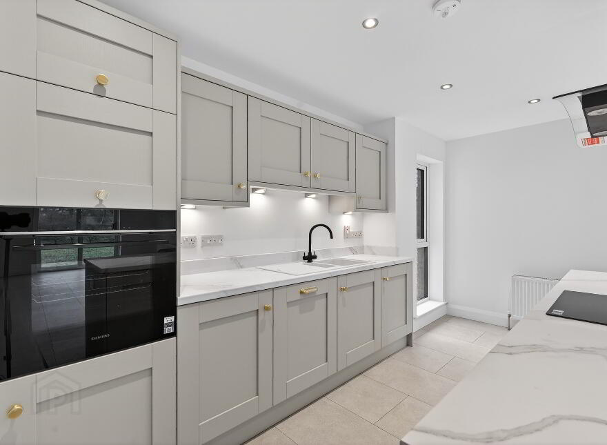 Apartment 4, Hillsborough Road Apartments, Hillsborough Road, Lisburn, BT27 5QY