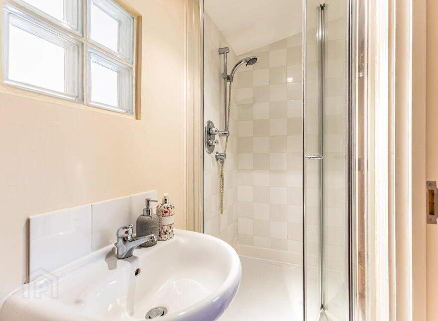 Apartment 706 12 Bankmore Street, Belfast, BT7 1AQ