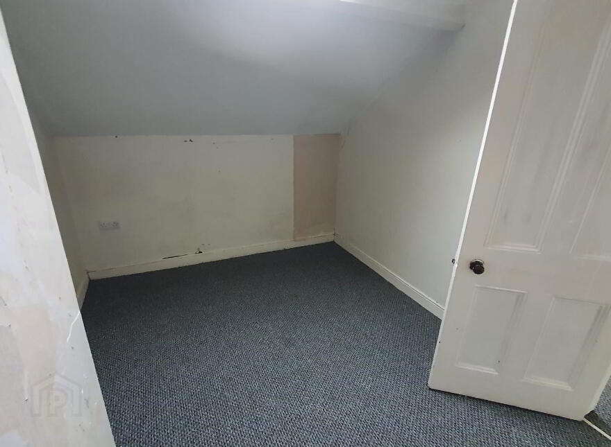 9 Queen Street, Carrickfergus, BT38 8AP