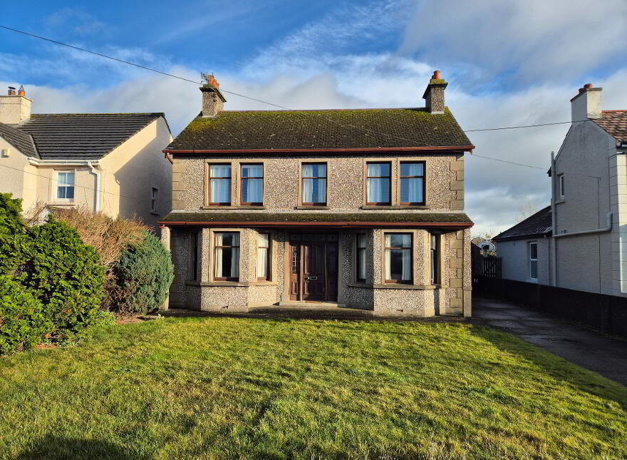 CASH ONLY, 13 Ballywillan Road, Portrush, BT56 8JL
