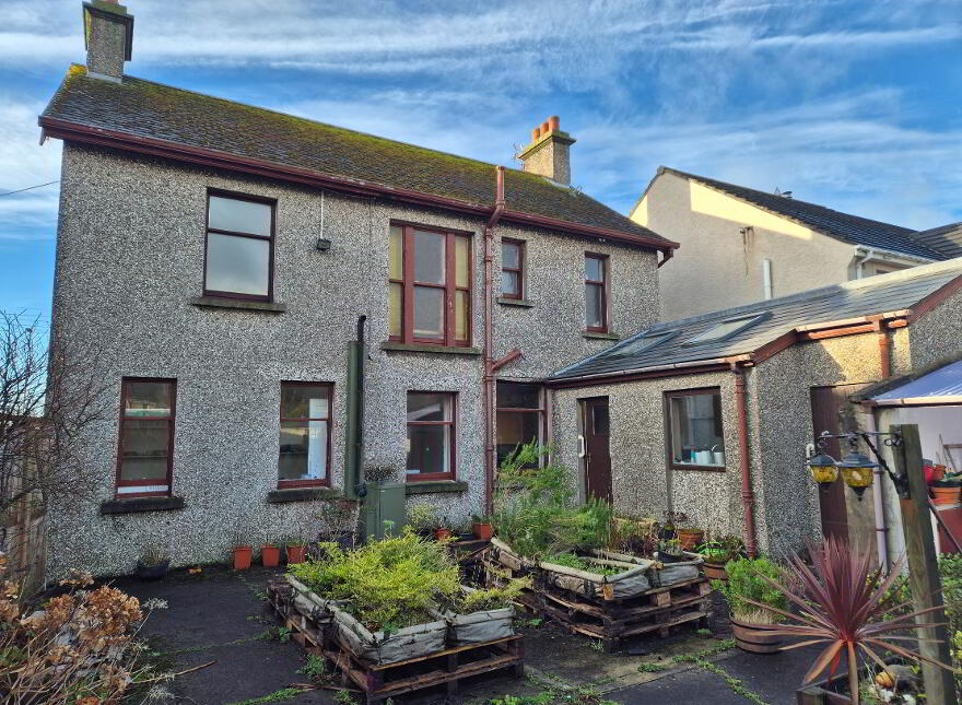 CASH ONLY, 13 Ballywillan Road, Portrush, BT56 8JL