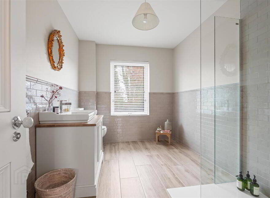 114 Belfast Road, Antrim, BT41 2BA