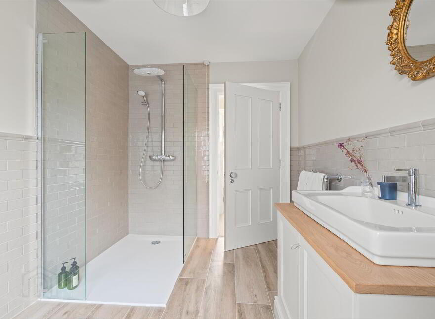 114 Belfast Road, Antrim, BT41 2BA