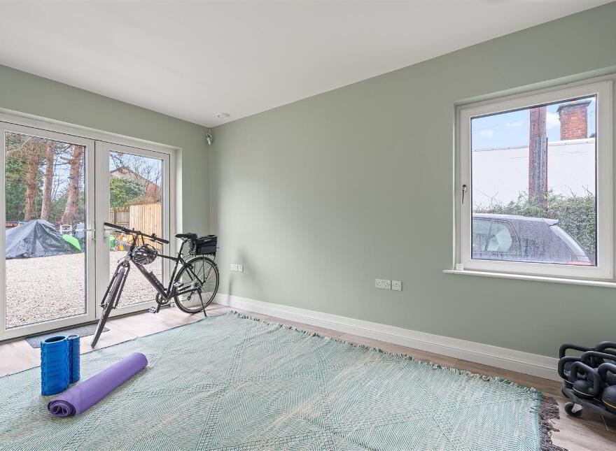 114 Belfast Road, Antrim, BT41 2BA