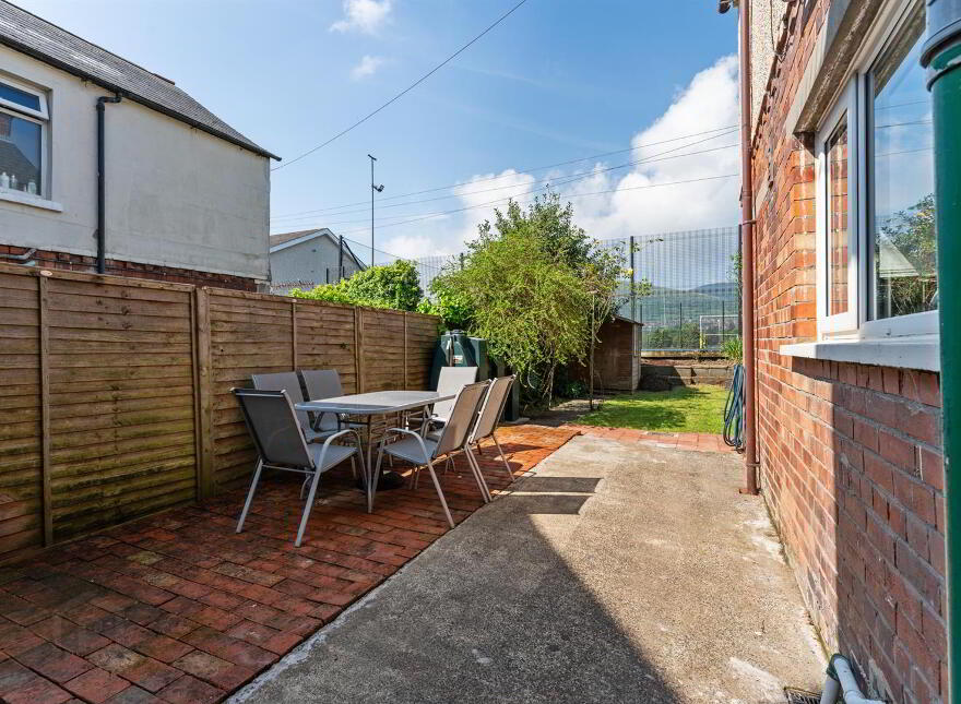 110 Woodvale Road, Belfast, BT13 3BU