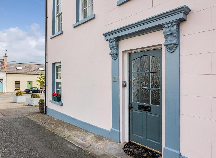 16 Warren Road, Donaghadee, BT21 0DS