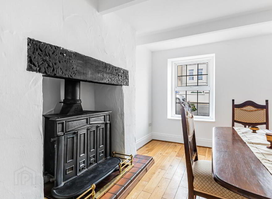 16 Warren Road, Donaghadee, BT21 0DS