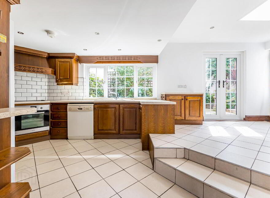16 Warren Road, Donaghadee, BT21 0DS