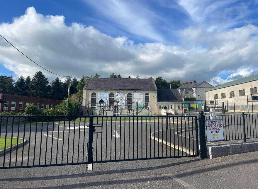 44, 50 Main Street, Ballynahinch, BT24 8DN