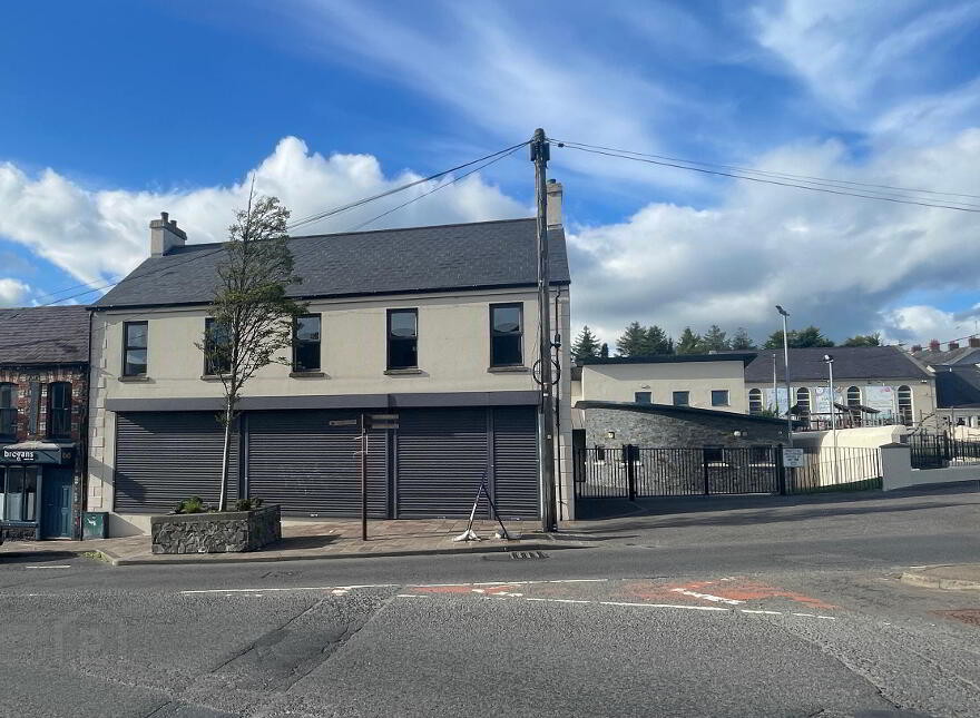44, 50 Main Street, Ballynahinch, BT24 8DN