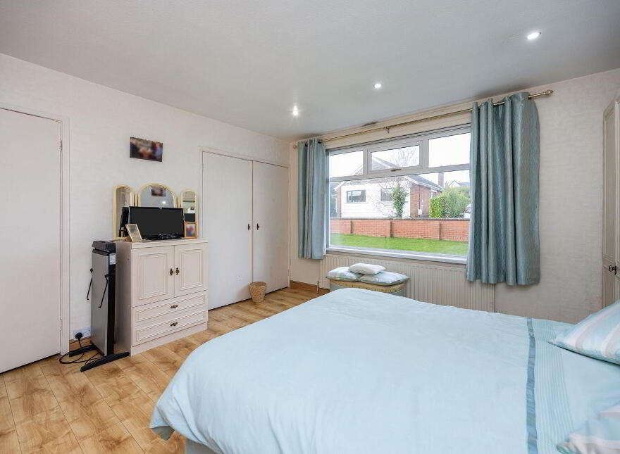 1 Ardkeen Avenue, Bangor, BT19 1ER